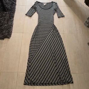 Max Studios maxi dress with sleeves